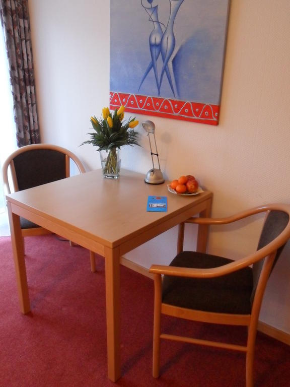 Hotel Phoenix Rastatt Habitación foto